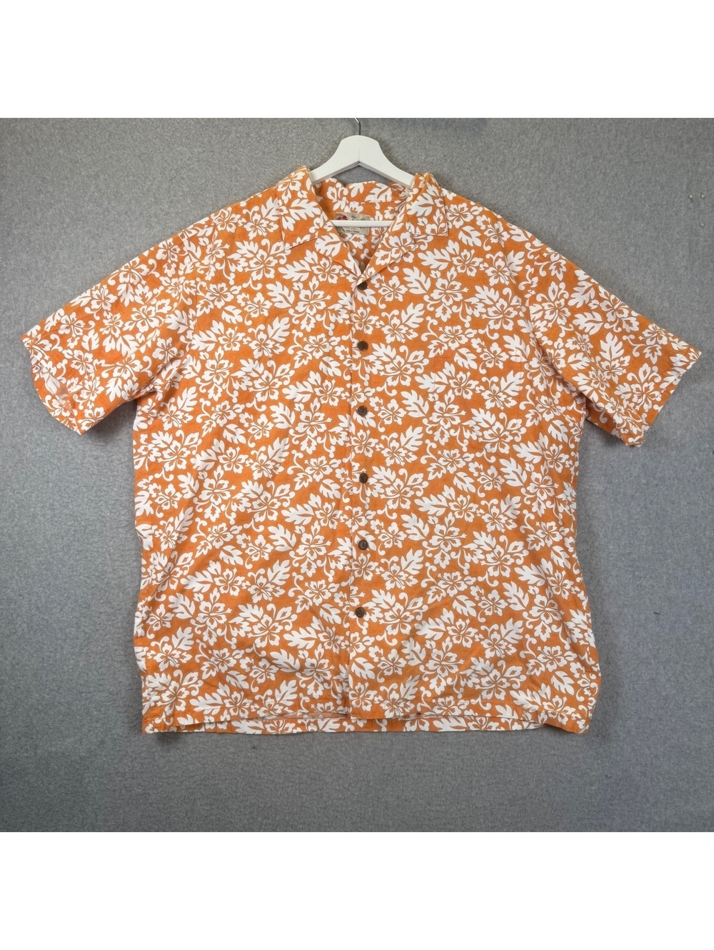 Hilo Hattie Men Size 2XL XXL Orange White Floral Hawaiian Camp Shirt Button Down